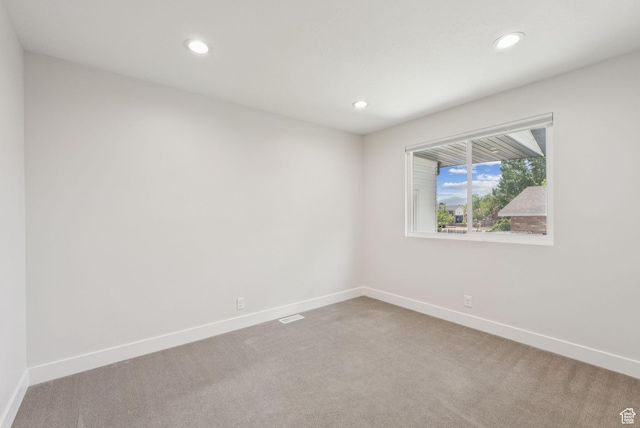 932 W Walden Meadows Dr S, Salt Lake City, UT 84123 - unfurnished room featuring carpet flooring and recessed lighting