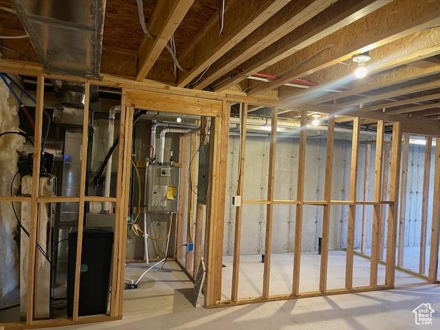4542 Parkes Peak Ln, Riverton, UT 84096 - unfinished below grade area with water heater