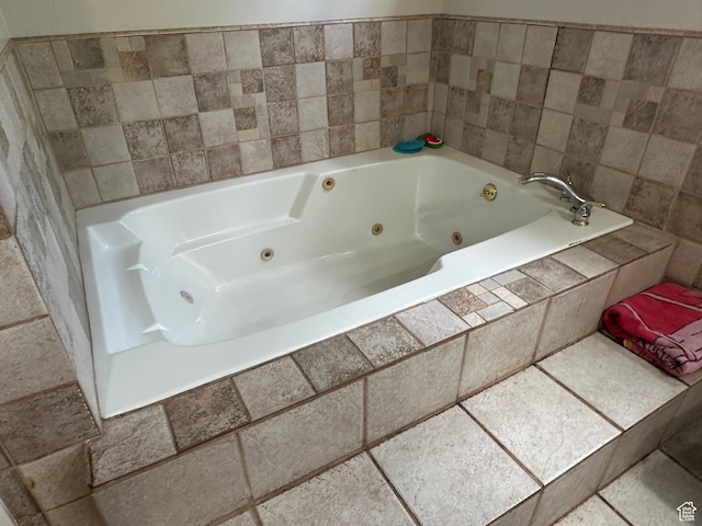83 E 1820 S, Orem, UT 84058 - full bath with a tub with jets