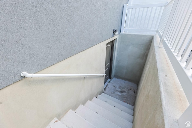499 N Stone Ridge Dr, Saratoga Springs, UT 84045 - view of staircase