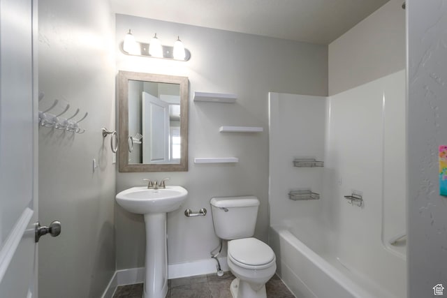 1728 E Shadow Dr, Eagle Mountain, UT 84005 - full bath featuring bathing tub / shower combination and tile patterned floors