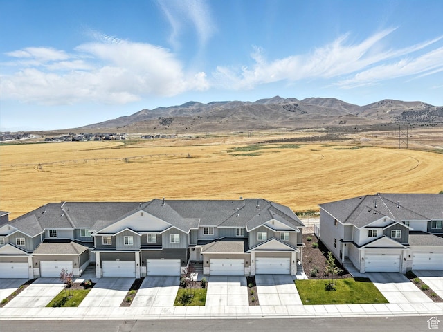 5084 E Lakefield Dr E, Eagle Mountain, UT 84005 - aerial perspective of suburban area featuring mountains