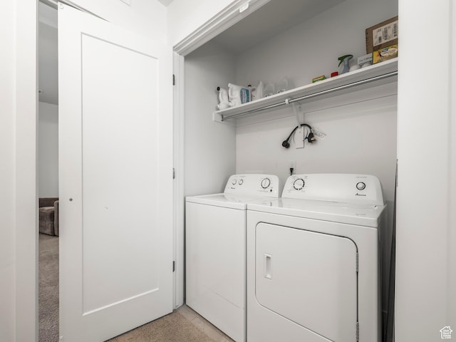 5084 E Lakefield Dr E, Eagle Mountain, UT 84005 - laundry area with washing machine and clothes dryer