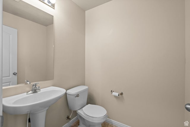 1221 S 130th St E, Payson, UT 84651 - half bath with baseboards and toilet