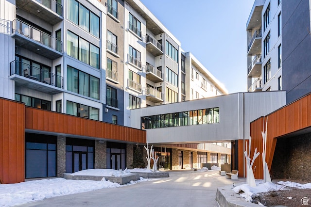 2417 W High Mountain Rd Unit 2416, Park City, UT 84098 - snow covered property featuring a view of apartment building / complex