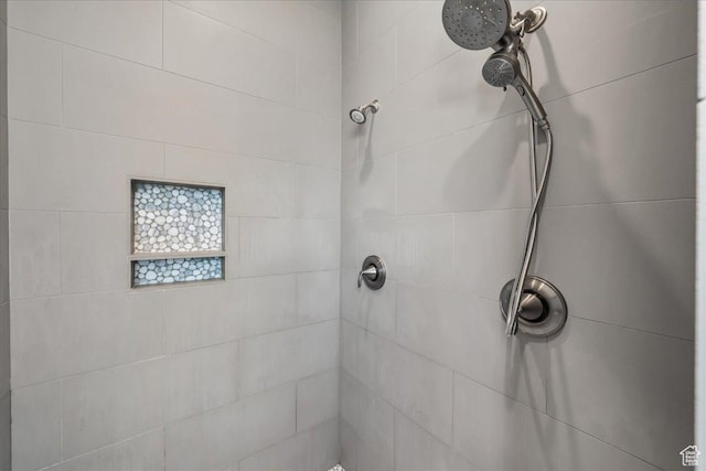 2249 E Fieldstone Cir, St George, UT 84790 - full bathroom with tiled shower