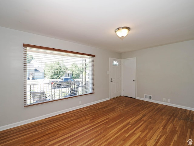 2375 E Redondo Ave, Salt Lake City, UT 84108 - entrance foyer featuring wood finished floors and baseboards