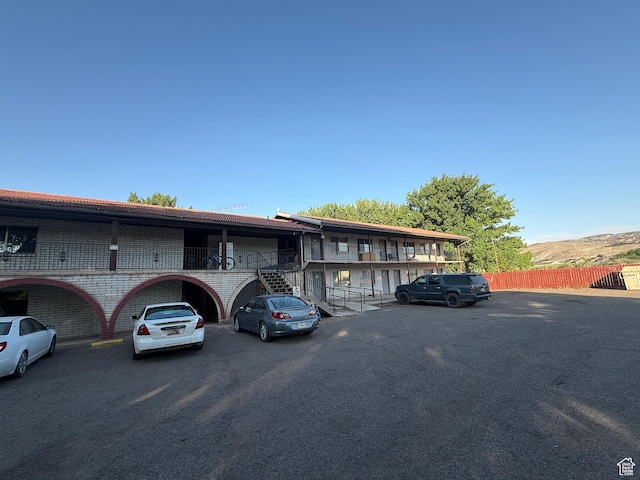 1170 S Cove View Rd, Richfield, UT 84701 - view of property featuring uncovered parking