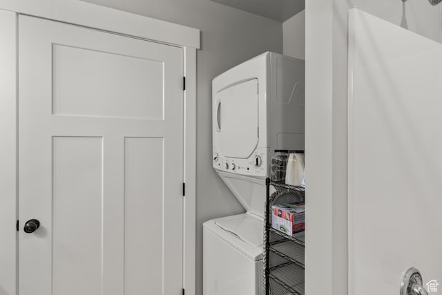 130 W Seasons Loop Upper, Upper, Garden City, UT 84028 - washroom featuring stacked washer / dryer