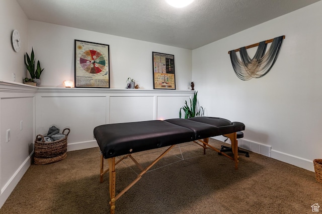 453 Sheridan Cir, Centerville, UT 84014 - living area with carpet