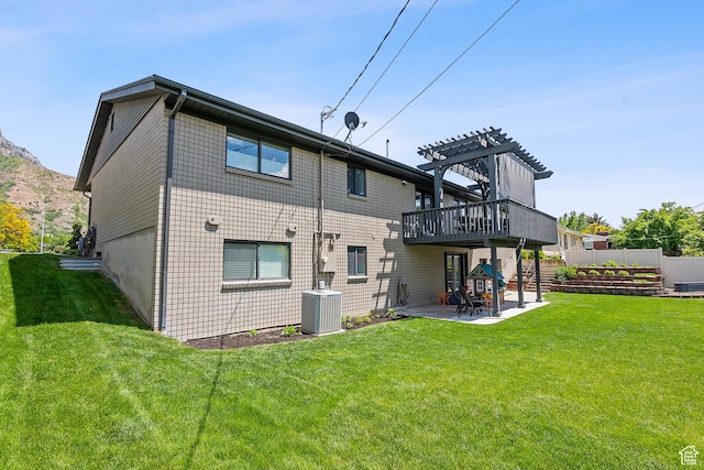 2677 N 700 E, Provo, UT 84604 - back of property with a patio, a pergola, and a deck