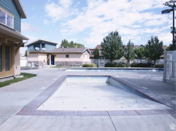 3794 W Angelica Ct, South Jordan, UT 84095 - community pool with a patio