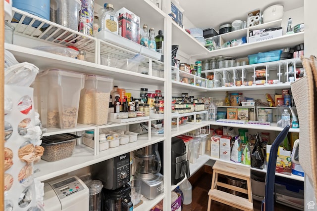 9116 Silver Lake Dr, Cedar Hills, UT 84062 - view of pantry