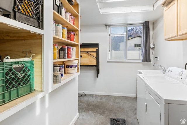 461 S 400 W, Provo, UT 84601 - laundry area featuring cabinet space and washer and dryer