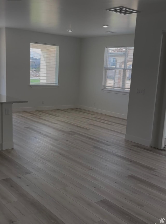 6178 S Kelly Ln, St George, UT 84790 - empty room featuring light wood-style flooring and recessed lighting
