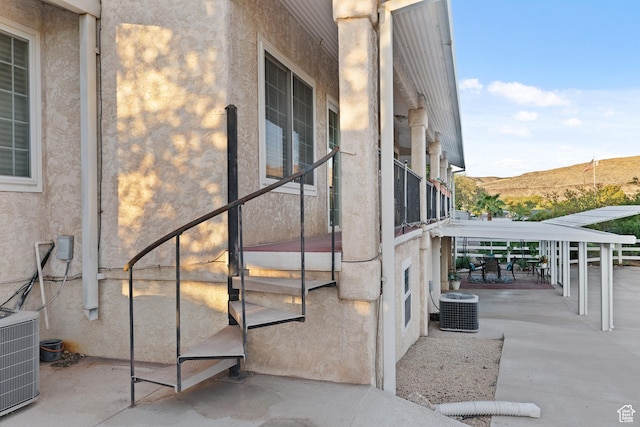 763 W 100 N, Hurricane, UT 84737 - view of patio / terrace with a mountain view