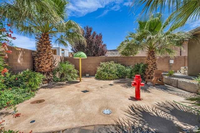 3334 W 2700 S, Hurricane, UT 84737 - fenced backyard featuring a patio area