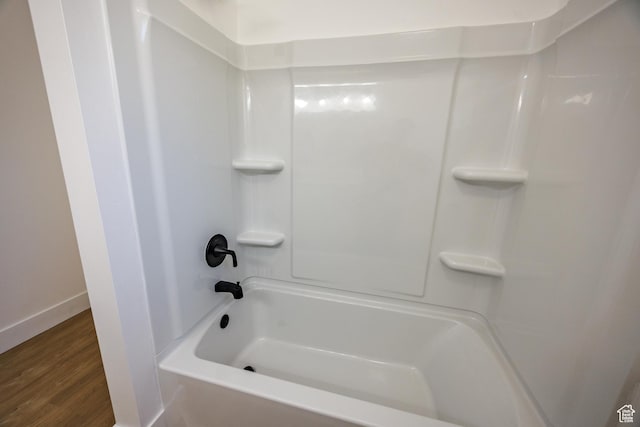 875 N 50 W, Orem, UT 84057 - full bath featuring wood finished floors and shower / tub combination