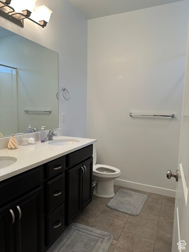 981 W Cyan Valley Way, Bluffdale, UT 84065 - bathroom featuring double vanity and a chandelier