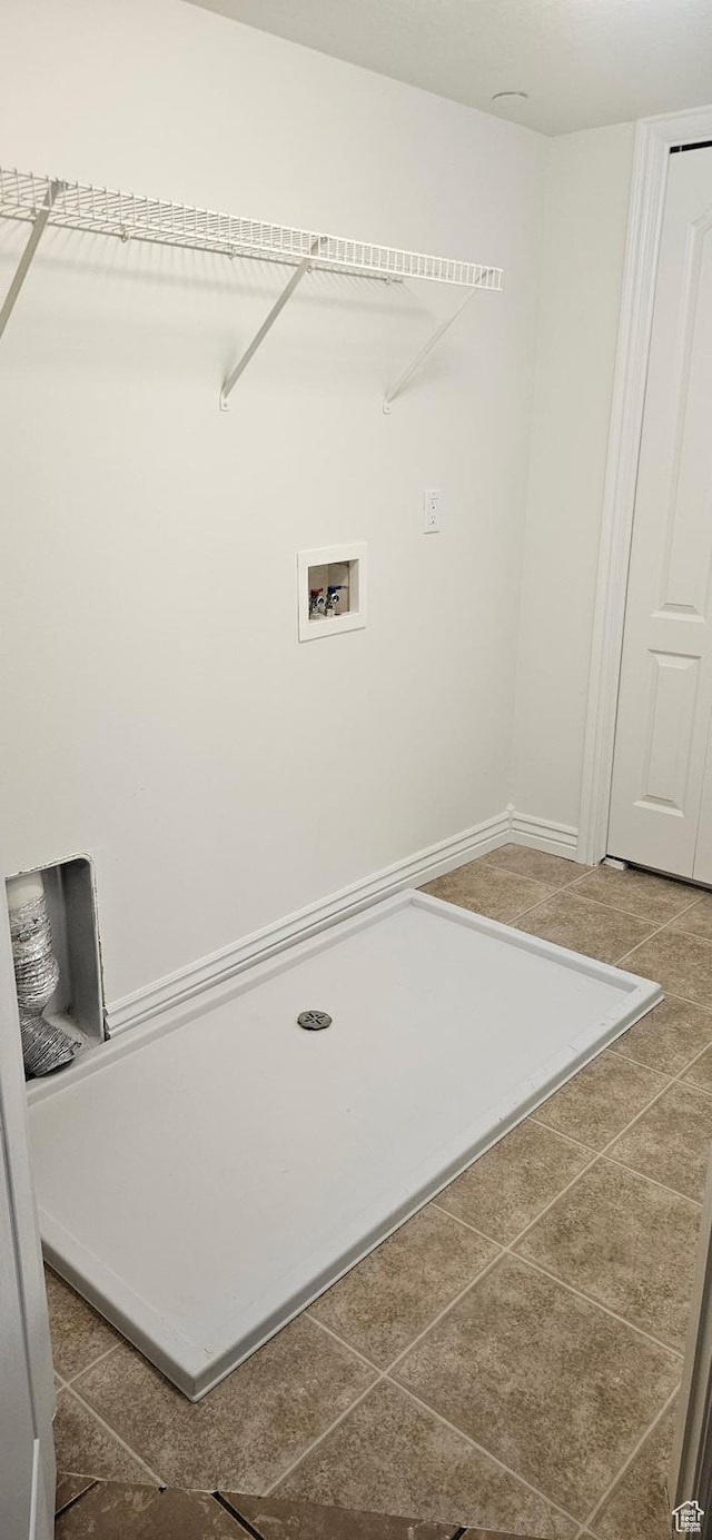 1195 W Dallin Dr Unit R-201, Pleasant Grove, UT 84062 - laundry room featuring hookup for a washing machine and tile patterned floors