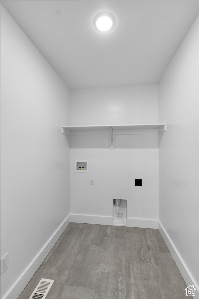 201 E 580 N, Providence, UT 84332 - laundry room featuring hookup for a washing machine and electric dryer hookup