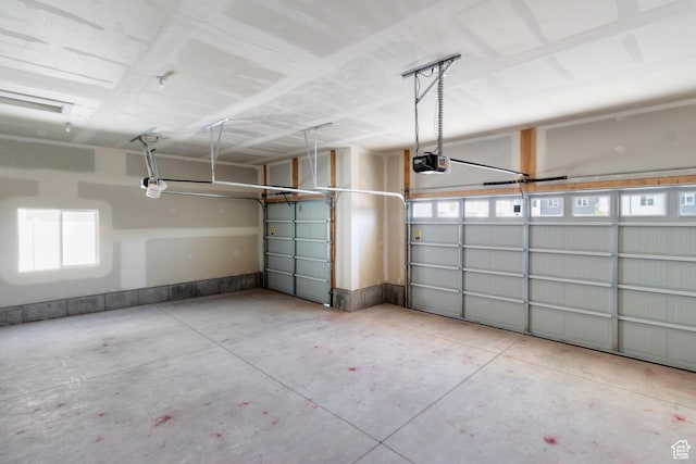 201 E 580 N, Providence, UT 84332 - garage with a garage door opener