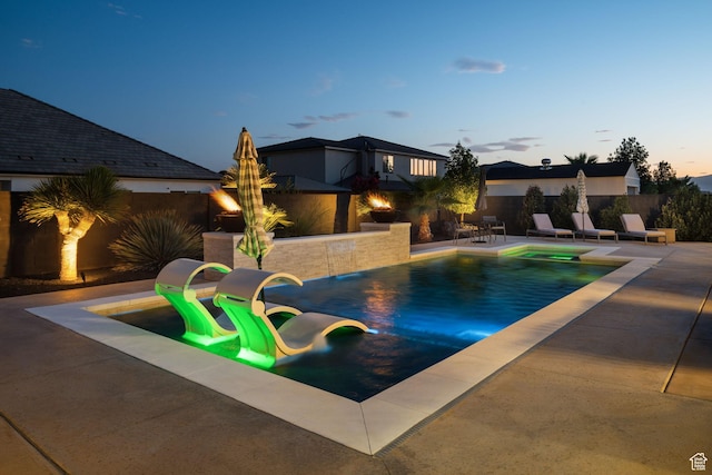 2918 E Willow Tree Ln, St George, UT 84790 - view of pool featuring a patio area, a fenced backyard, and a pool with connected hot tub