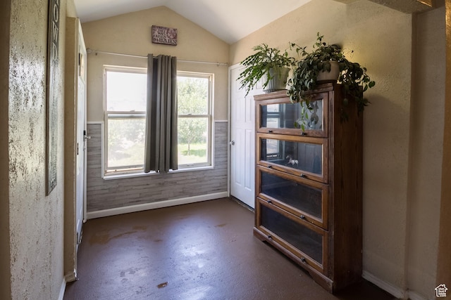 3165 E 5300 S, Vernal, UT 84078 - interior space with lofted ceiling