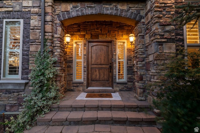 292 E Clubview Ln, Lehi, UT 84043 - entrance to property featuring stone siding