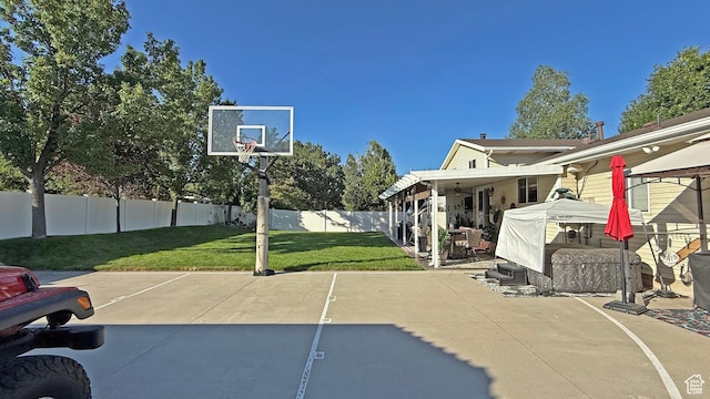 11766 S Hidden Valley Rd E, Sandy, UT 84092 - view of basketball court featuring a fenced backyard