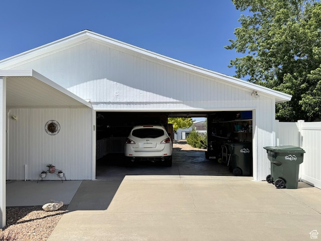 804 Fleetwood Dr, Tooele, UT 84074 - view of garage