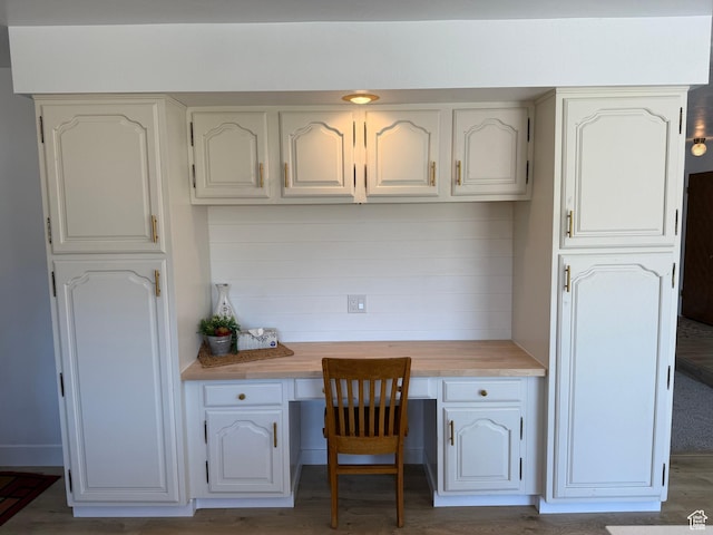262 N 400 E, Fairview, UT 84629 - office space with built in desk and wood finished floors