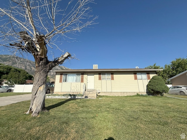 1344 N 280 W, Pleasant Grove, UT 84062 - single story home with a front yard
