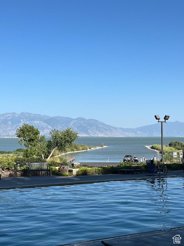 238 N Vista Ct, Saratoga Springs, UT 84045 - water view with a mountainous background