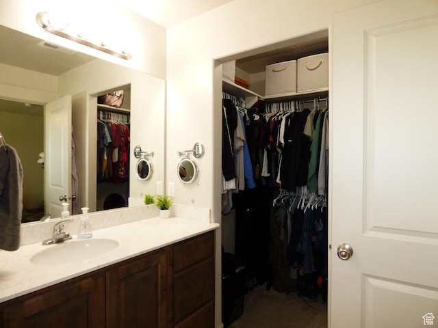 375 W Park Vw S, Spanish Fork, UT 84660 - bathroom featuring vanity and a walk in closet