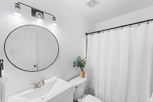 25 E 1860 N, Tooele, UT 84074 - full bath with vanity and curtained shower