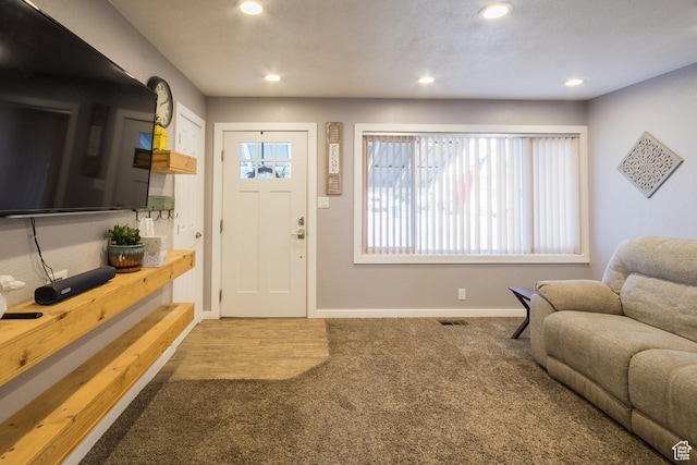 70 N 1100 W, Vernal, UT 84078 - carpeted foyer with recessed lighting