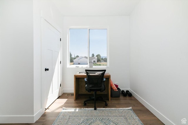 165 N 300 W, Preston, ID 83263 - office space featuring baseboards and wood finished floors