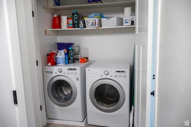 122 N 1325 W, Springville, UT 84663 - washroom with washing machine and dryer