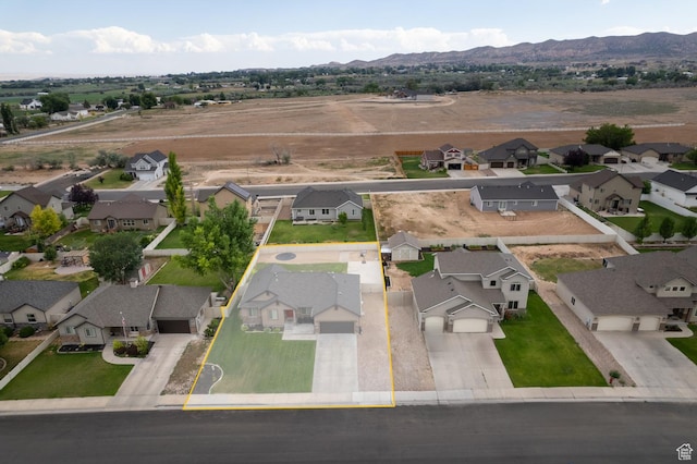 392 E 2900 S, Vernal, UT 84078 - aerial perspective of suburban area featuring a mountainous background and property boundaries highlighted