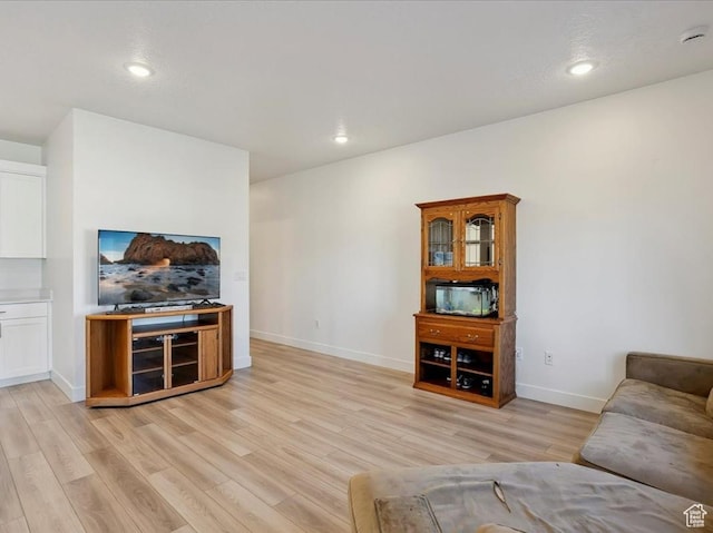3270 N 3325 W Unit 386B, Plain City, UT 84404 - living room featuring light wood finished floors and recessed lighting