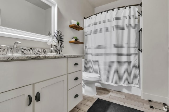 1188 N 100 E, Nephi, UT 84648 - full bath with wood tiled floors, vanity, and shower / bath combo with shower curtain