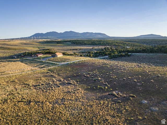 599 S Hideaway Cv S, Monticello, UT 84535 - view of mountain background