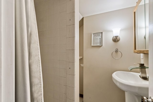 6924 S 2160 W, West Jordan, UT 84084 - bathroom featuring a sink