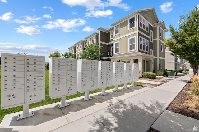 3902 W Pilton Ct, Taylorsville, UT 84129 - surrounding community with mail area