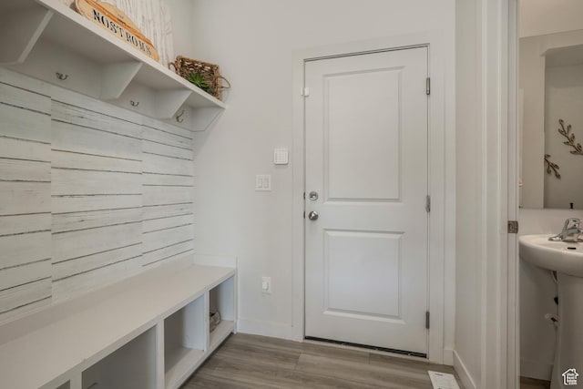 537 W Flora Dr, Saratoga Springs, UT 84045 - mudroom featuring wood finished floors and baseboards