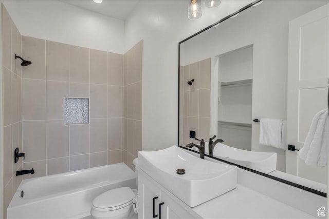 1597 W Belayer Dr, St George, UT 84770 - bathroom with vanity and washtub / shower combination