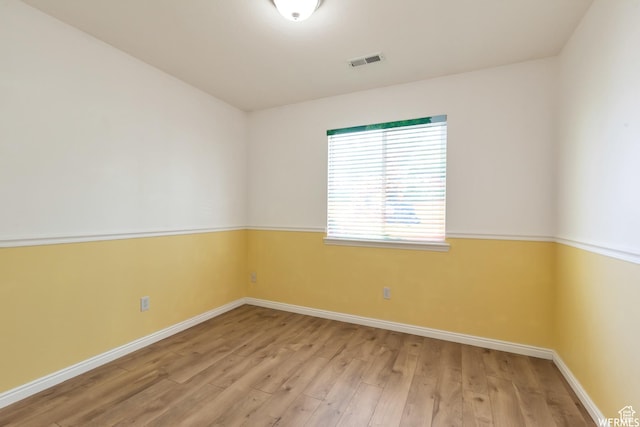 901 S Apple Grove Ln, Pleasant Grove, UT 84062 - unfurnished room with light wood-style flooring and baseboards