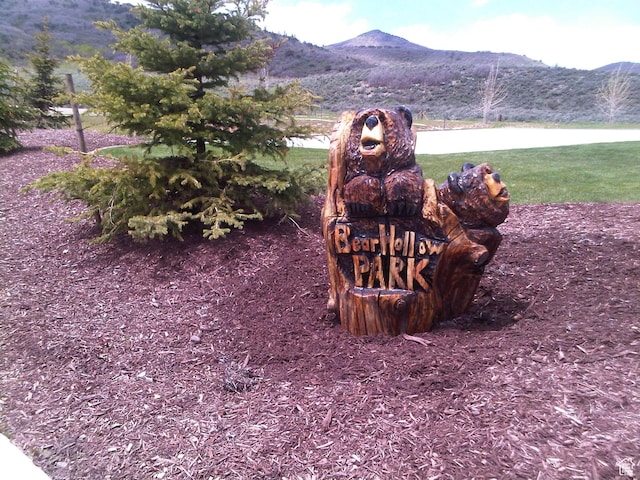5541 N Slalom Way, Park City, UT 84098 - exterior view of a mountainous background