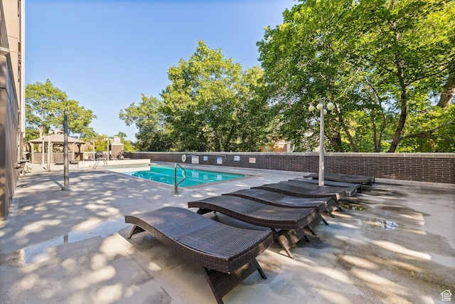 777 E S Temple Unit 4A, Salt Lake City, UT 84102 - community pool with a patio